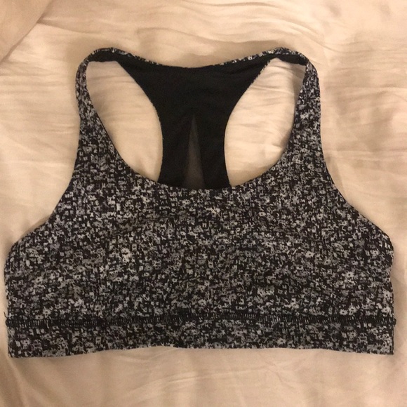 lululemon athletica Other - Lululemon sports bra - size 8
